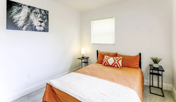 Coliving in Ybor City - Central Tampa, Tampa