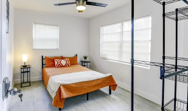 Coliving in Ybor City - Central Tampa, Tampa