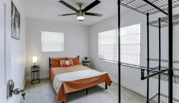 Coliving in Ybor City - Central Tampa, Tampa