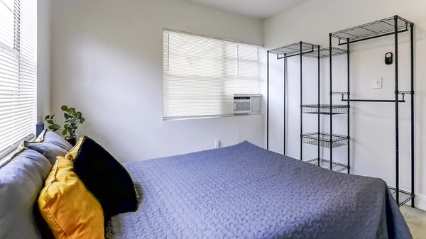 Coliving in Ybor City - Central Tampa, Tampa