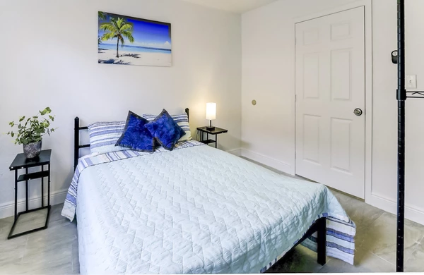 Coliving in Ybor City - Central Tampa, Tampa