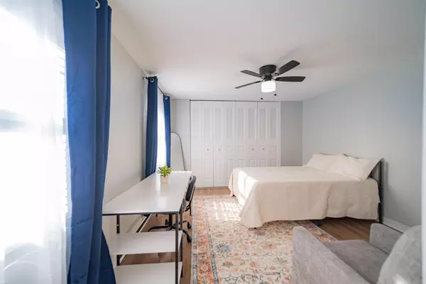 Coliving in Idlewild South - East Charlotte, Charlotte