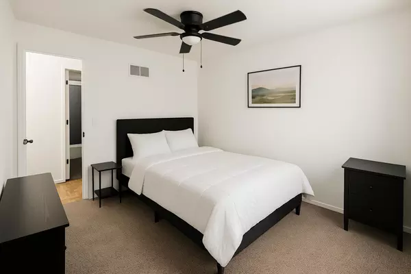 Coliving in Olathe - Outer KCK, Kansas City