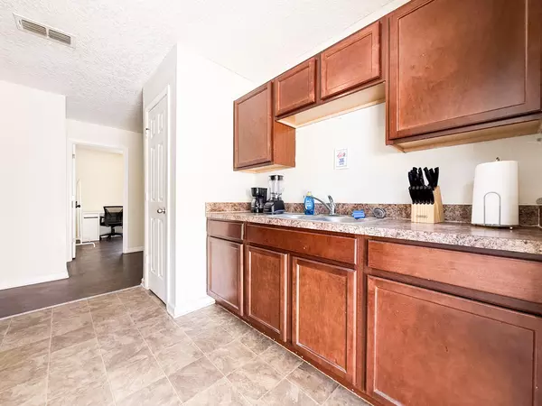Coliving in Windy Hill - Southside, Jacksonville