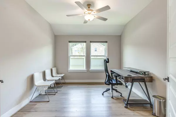 Coliving in The Woodlands - Nw Houston, Houston