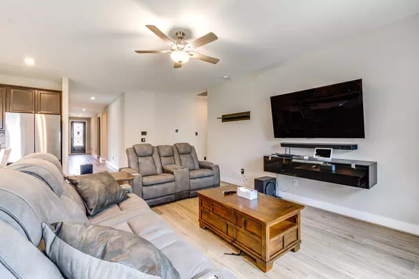 Coliving in The Woodlands - Nw Houston, Houston