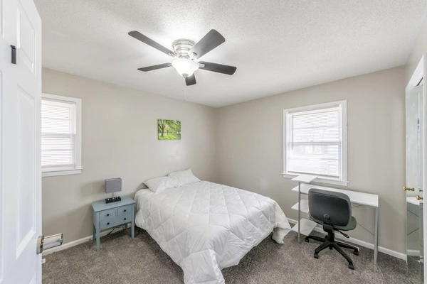 Coliving in Raytown - Outer KCMO, Kansas City