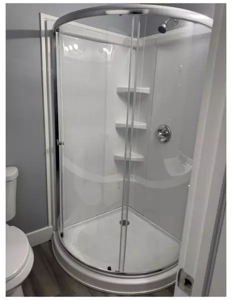 Coliving in Live Oaks Square - East Tampa, Tampa