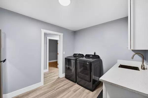 Coliving in Live Oaks Square - East Tampa, Tampa