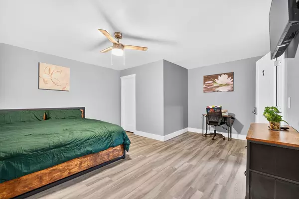 Coliving in Live Oaks Square - East Tampa, Tampa
