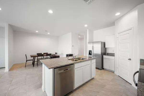 Coliving in Queen Creek - SE Valley, Phoenix