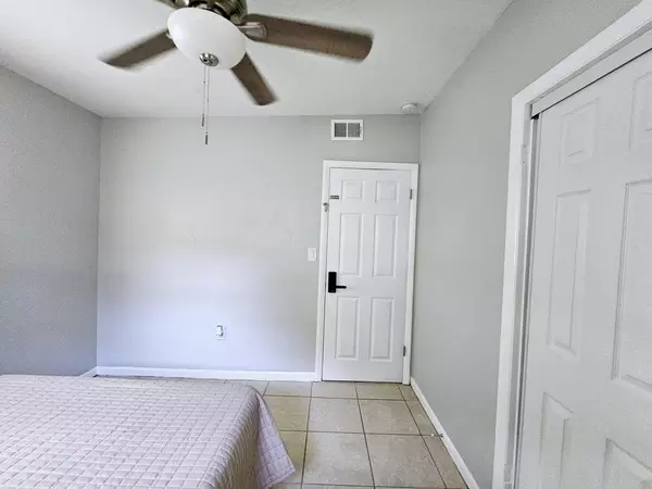 Coliving in Holden Heights - Central Orlando, Orlando