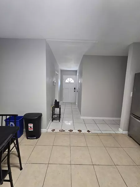 Coliving in Holden Heights - Central Orlando, Orlando