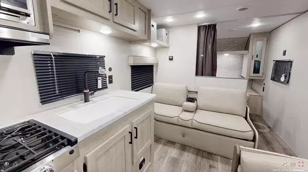 Coliving in Live Oaks Square - East Tampa, Tampa