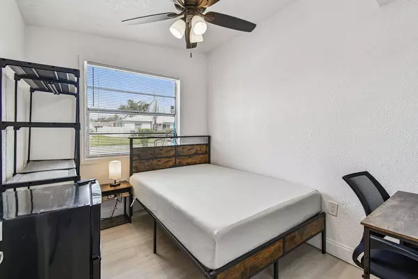 Coliving in Kenwood - Clearwater-St. Petersburg, Tampa