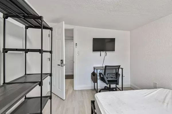 Coliving in Kenwood - Clearwater-St. Petersburg, Tampa