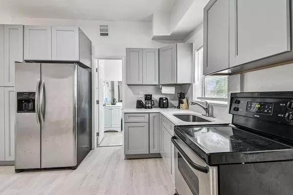 Coliving in Kenwood - Clearwater-St. Petersburg, Tampa