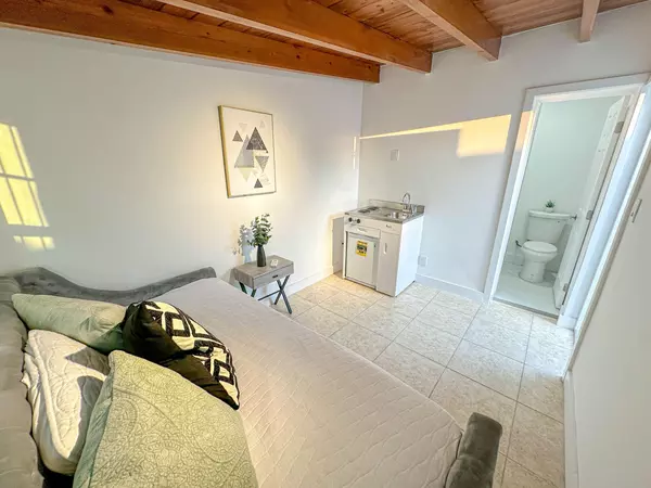Coliving in West Palm Beach - Palm Beach County, Miami
