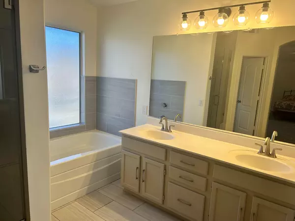Coliving in Gilbert - SE Valley, Phoenix
