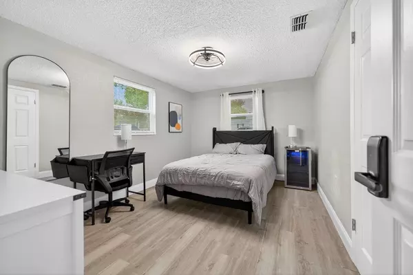 Coliving in Plant City - East Tampa, Tampa