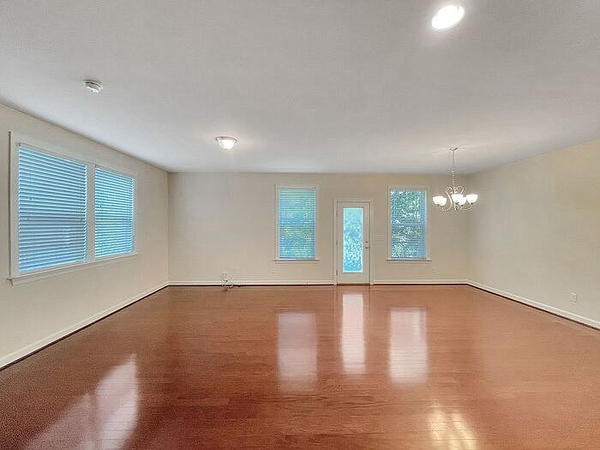 Coliving in Apex - Outer Triangle, Raleigh