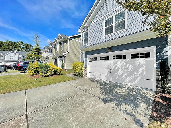 Coliving in Apex - Outer Triangle, Raleigh
