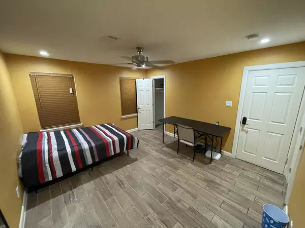 Coliving in Sharpstown - Sw Houston, Houston