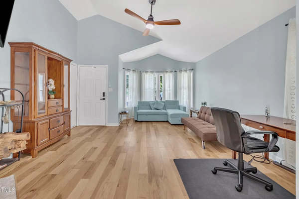 Coliving in King Charles - South Raleigh, Raleigh