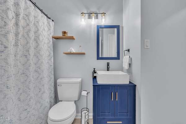 Coliving in King Charles - South Raleigh, Raleigh