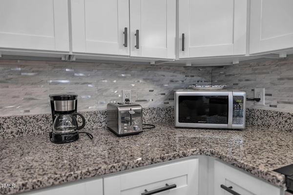 Coliving in King Charles - South Raleigh, Raleigh