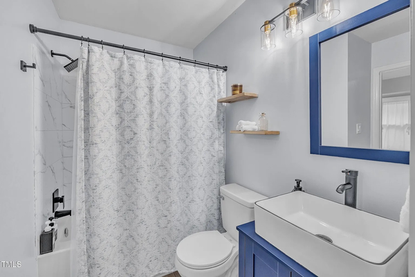 Coliving in King Charles - South Raleigh, Raleigh