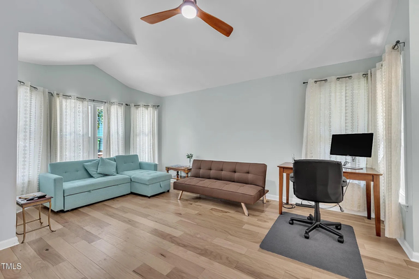 Coliving in King Charles - South Raleigh, Raleigh