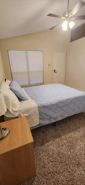 Coliving in DeSoto - Sw Dallas, Dallas