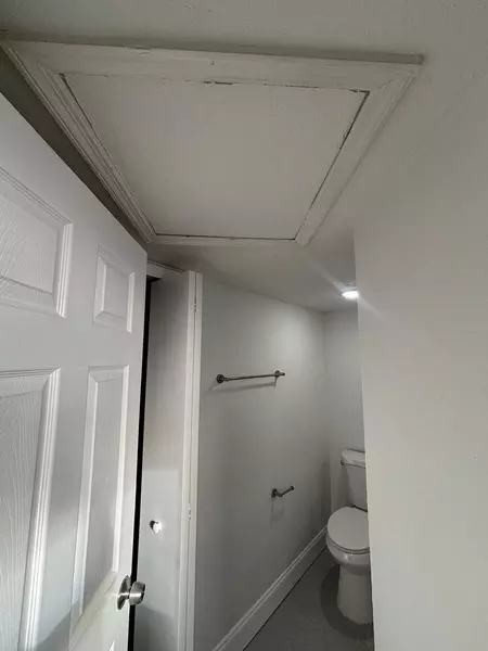 Coliving in Live Oaks Square - East Tampa, Tampa
