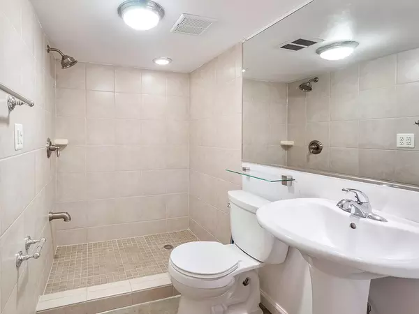 Coliving in Near Northeast - NE DC, Washington DC