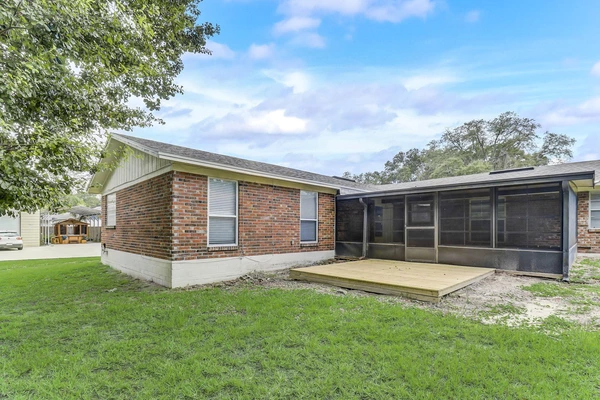 Coliving in Garden City JAX - Northside, Jacksonville