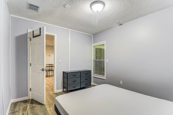 Coliving in Garden City JAX - Northside, Jacksonville