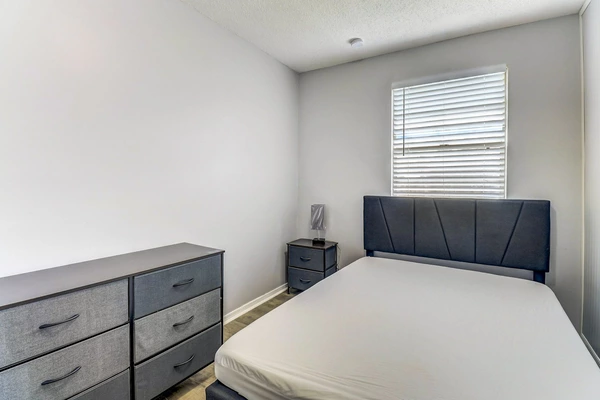 Coliving in Garden City JAX - Northside, Jacksonville