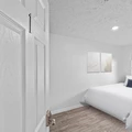 Coliving in Live Oaks Square - East Tampa, Tampa