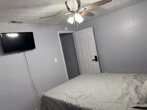 Coliving in Cedar Hills - Westside, Jacksonville