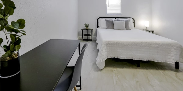 Coliving in Grant Park Tampa - East Tampa, Tampa