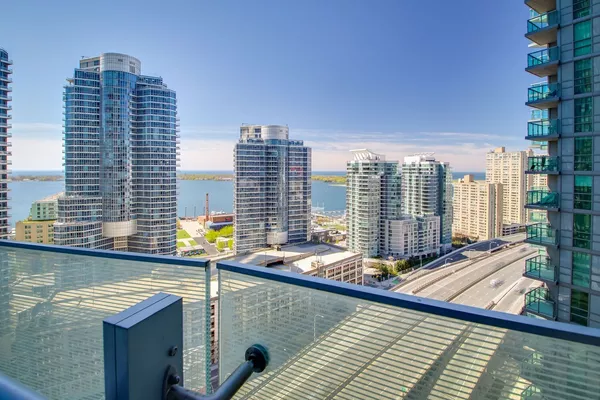 Coliving in Harbourfront - Downtown TO, Toronto