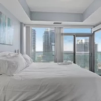 Coliving in Harbourfront - Downtown TO, Toronto