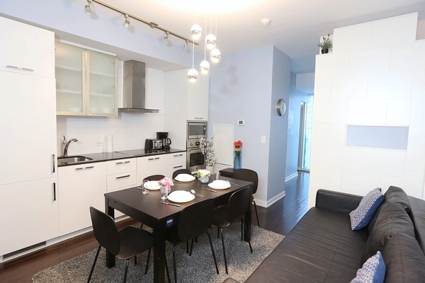 Coliving in Harbourfront - Downtown TO, Toronto