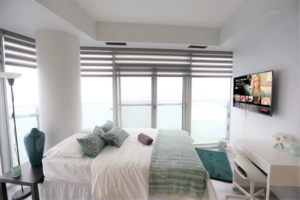 Coliving in Harbourfront - Downtown TO, Toronto