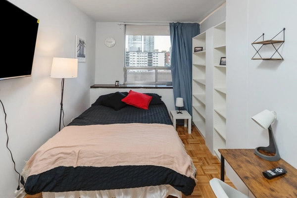 Coliving in Church-Wellesley - Downtown TO, Toronto