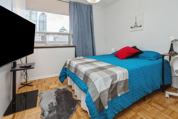 Coliving in Church-Wellesley - Downtown TO, Toronto