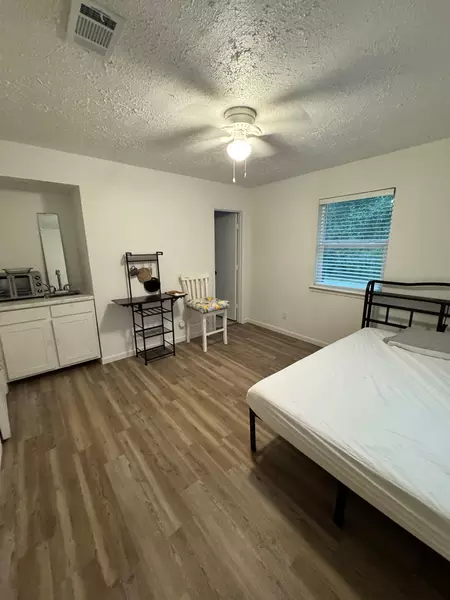 Coliving in Spring - Ne Houston, Houston