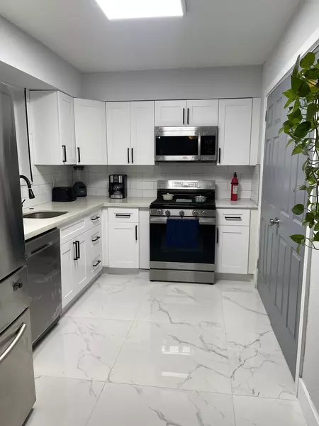 Coliving in West Park - Broward County, Miami