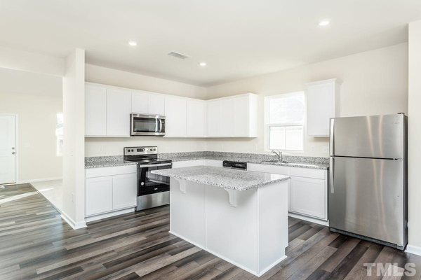 Coliving in Bryson Village - Outer Triangle, Raleigh